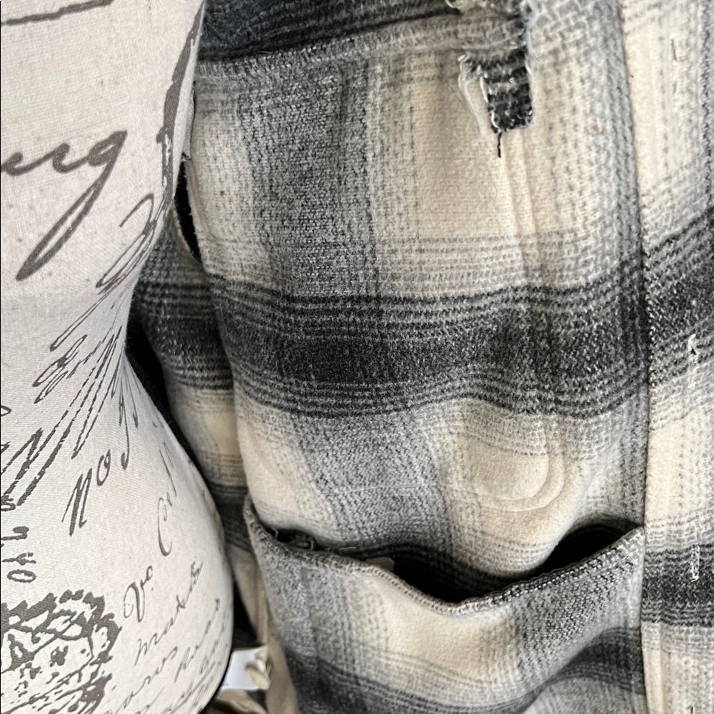 American Eagle Outfitters AEO Unisex Black Gray White Plaid Jacket Coat Shacket - Picture 4 of 11